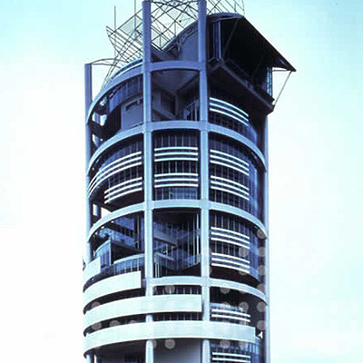 Menara Mesiniaga by T.R. Hamzah & Yeang