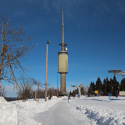 Tryvannstårnet by Kjetil Balog