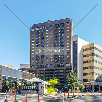 Park Plaza Apartments by Ryan Hildebrand