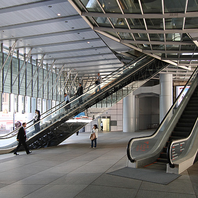 Hongkong & Shanghai Bank by Michiel van Dijk