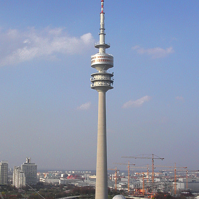 Olympiaturm by Cesar Serrano