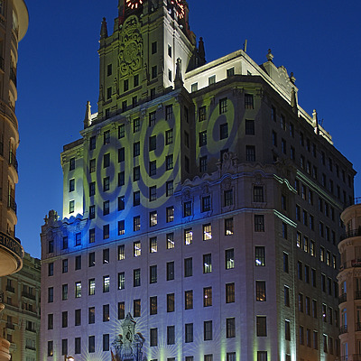 Telefonica Building by Cesar Serrano