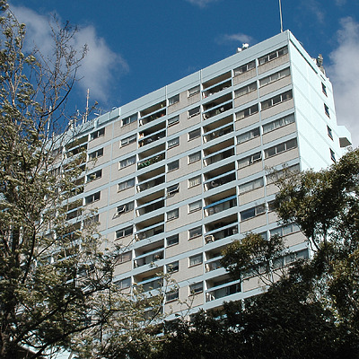 Wentworth Gardens by John Bek