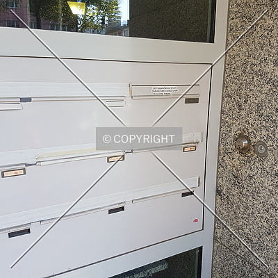 Mainzer Landstraße 169-171 by Nephilim