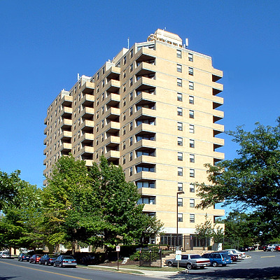 B'nai B'rith West Apartments by John Cahill
