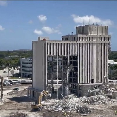 Coral Springs Financial Plaza by The BG Group LLC