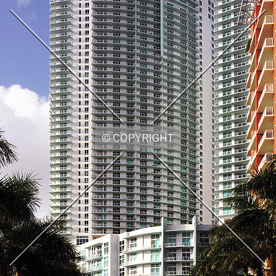 Quantum on the Bay South Tower by Jorge Molina