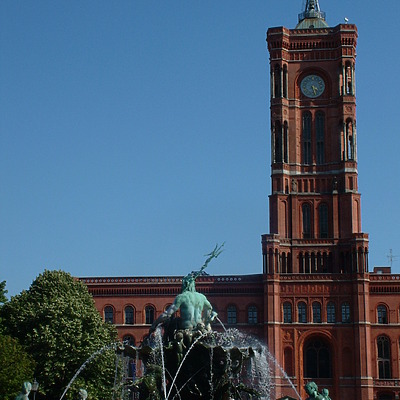 Rotes Rathaus by Pedro Marcelino