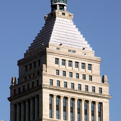 Metropolitan Tower by Daniel Kieckhefer