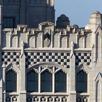 Metropolitan Building by Nate Lindsey