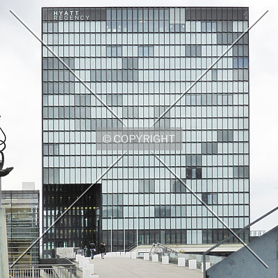 Hyatt-Regency Hotel by Nephilim