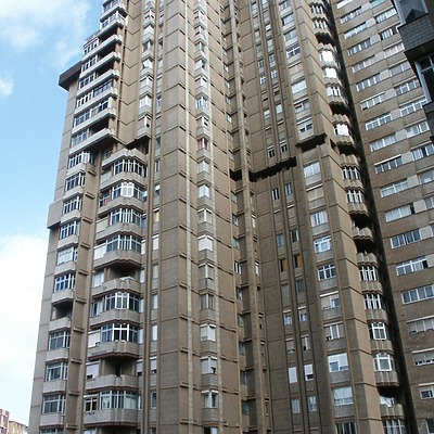 Edificio Yaiza by Huopa