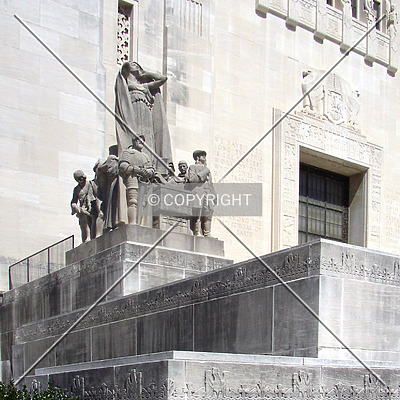 Louisiana State Capitol by Chris Patriarca