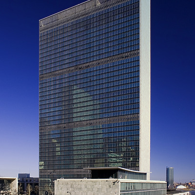 United Nations Secretariat Building by Pavel Toczynski