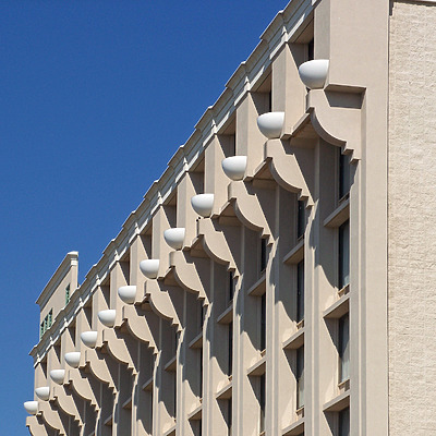 Holiday Inn - Airport West / Earth City by Ryan Hildebrand