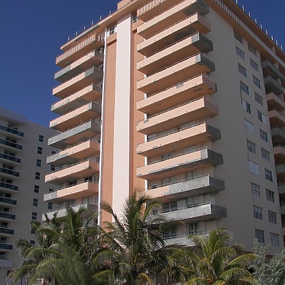 Four Winds Condominium by Rodney Gunn