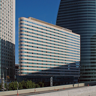 Hôtel Pullman Paris La Défense by John Bek