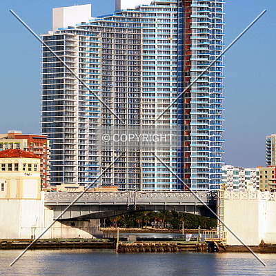 Paramount Bay at Edgewater Square by Jorge Molina
