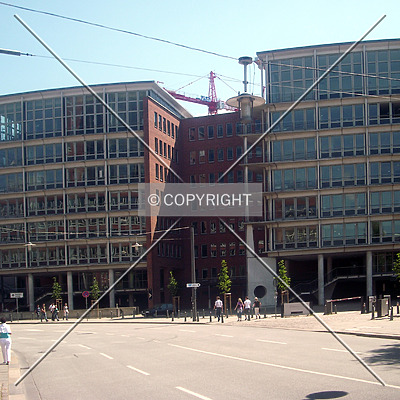 Am Sandtorkai 74-77 by Nephilim