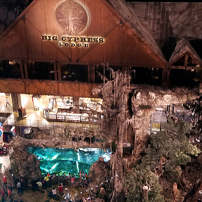 Memphis Pyramid by Ryan Hildebrand