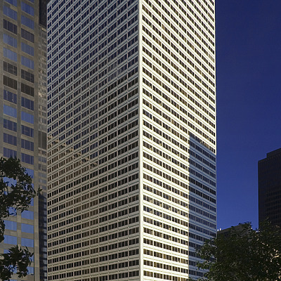 200 South Wacker Drive by Pavel Toczynski