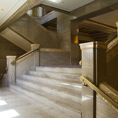 Fairmont Hotel Vancouver by Pavel Toczynski