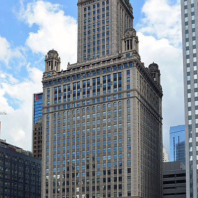 35 East Wacker Drive by John W. Cahill
