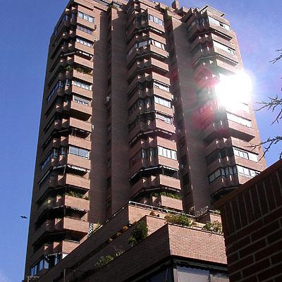 Torre Retiro by Cesar Serrano