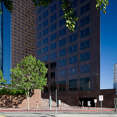 KPMG Tower by Pavel Toczynski