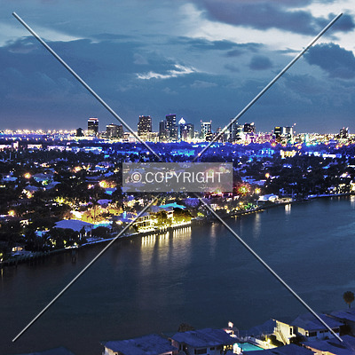 Las Olas River House by Jorge Molina