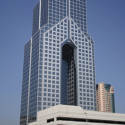 Dusit Dubai by Michiel van Dijk