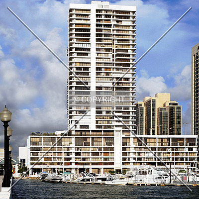 Plaza Venetia Hotel by Jorge Molina