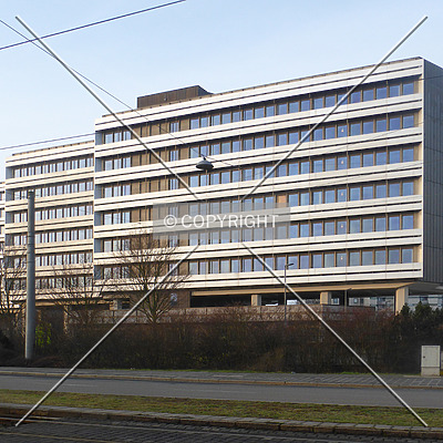 Regensburger Straße 100 by Nephilim