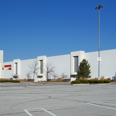 Jamestown Mall by Ryan Hildebrand