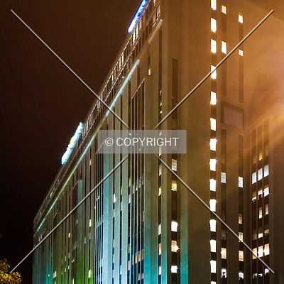 Barnes-Jewish Plaza Tower by Ryan Hildebrand