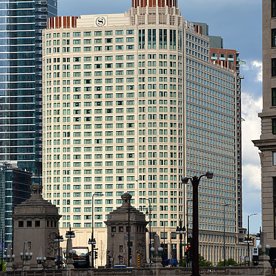 Sheraton Chicago Hotel & Towers by John W. Cahill
