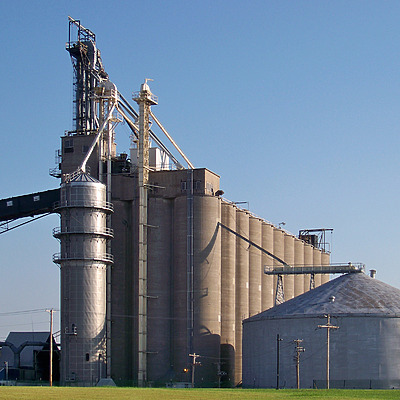 Cargill Grain Elevator - East Building by Ryan Hildebrand