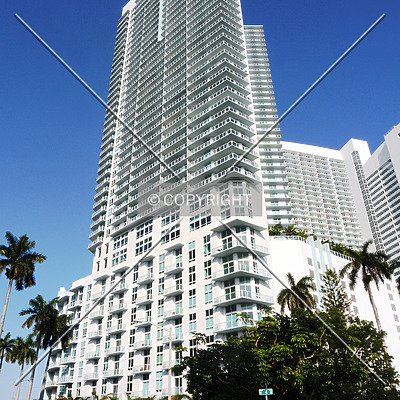 Quantum on the Bay North Tower by Jorge Molina