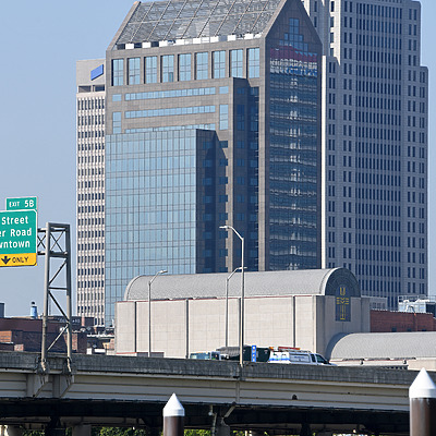 E.ON U.S. Center by John W. Cahill