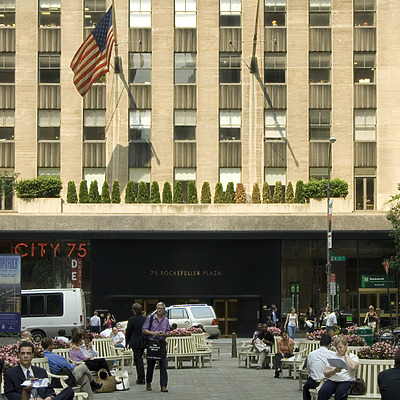Time-Warner Building by Pavel Toczynski
