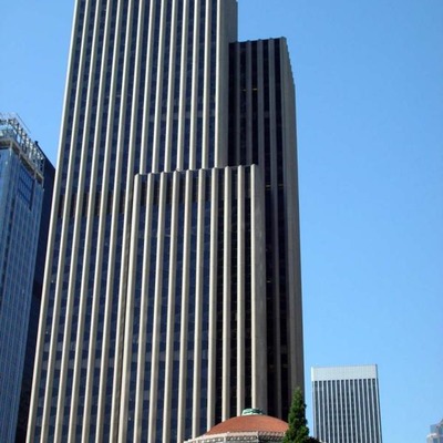 901 Fifth Avenue by Garrett Stout