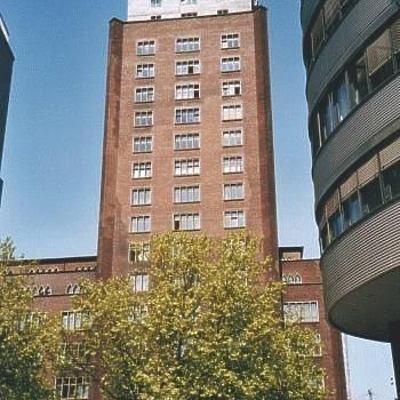 Hansa-Hochhaus by Michiel van Dijk