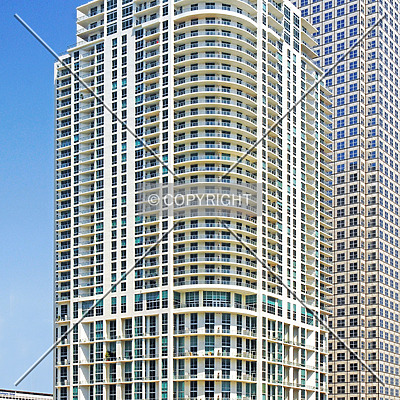 Met 1 by Jorge Molina