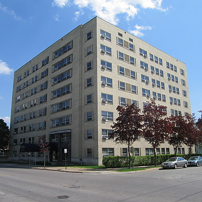 Elliott Arms by Rick Bronson