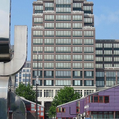 25 Cabot Square by Jonathan Smith