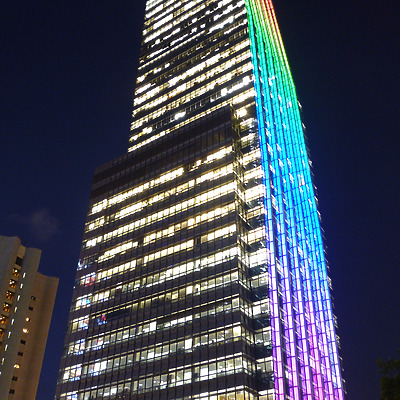 AIG Tower by Wilson Ling