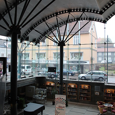 Tønsberg og Nøtterøy Bibliotek by Kjetil Balog