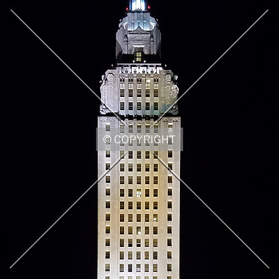 Louisiana State Capitol by Ryan Hildebrand