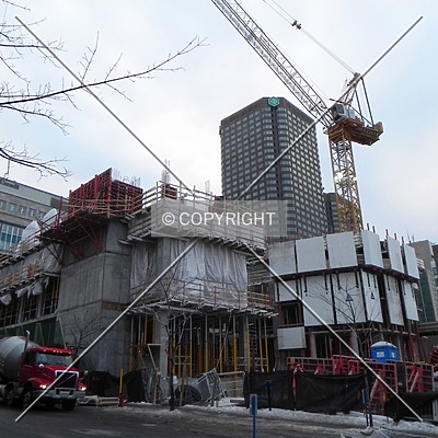 Le V by Florian Barbier