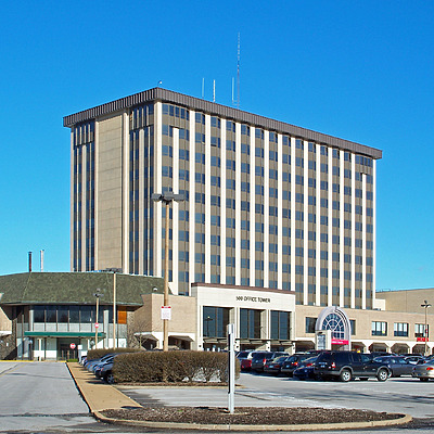 500 Office Tower by Ryan Hildebrand